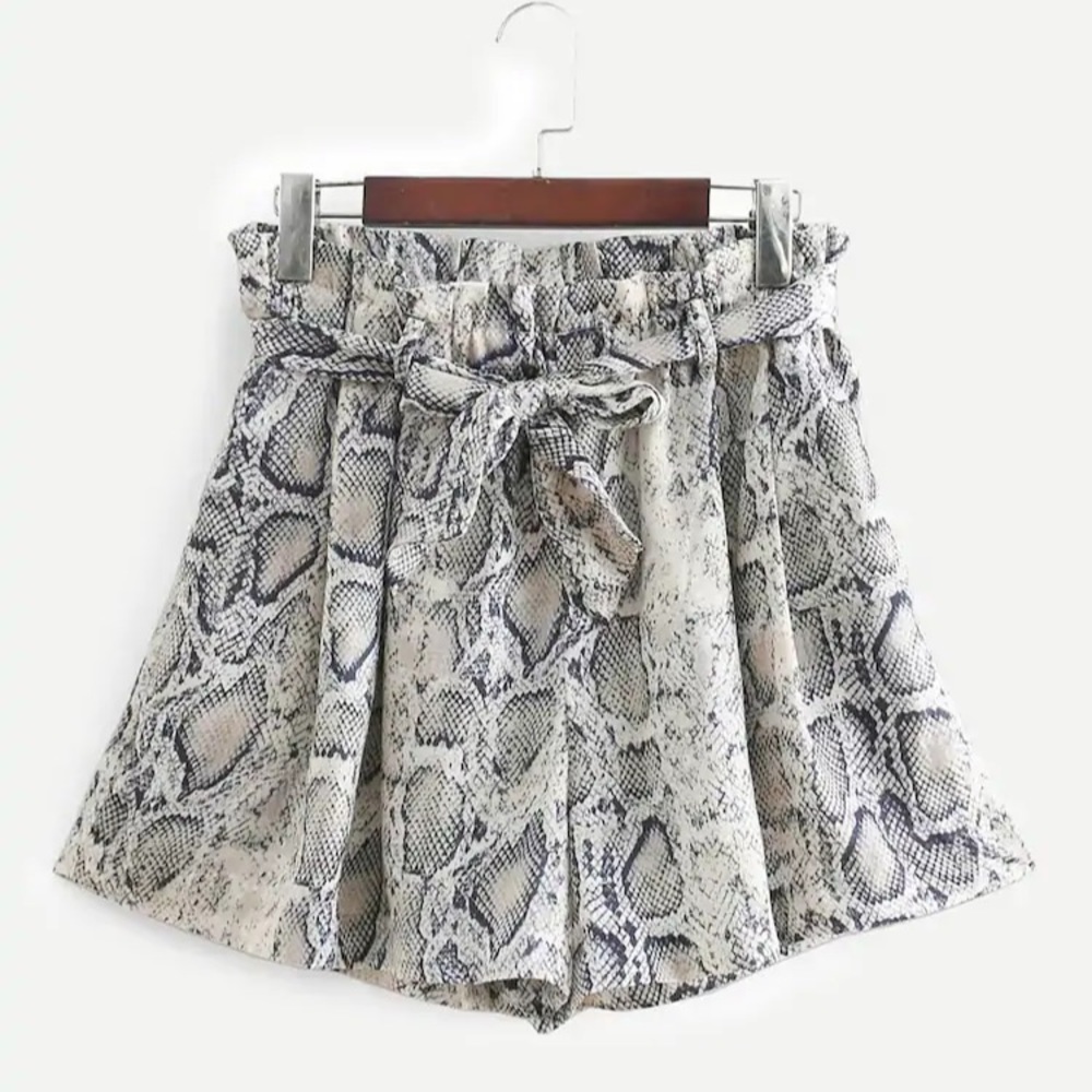 High waist Snake Print Shorts